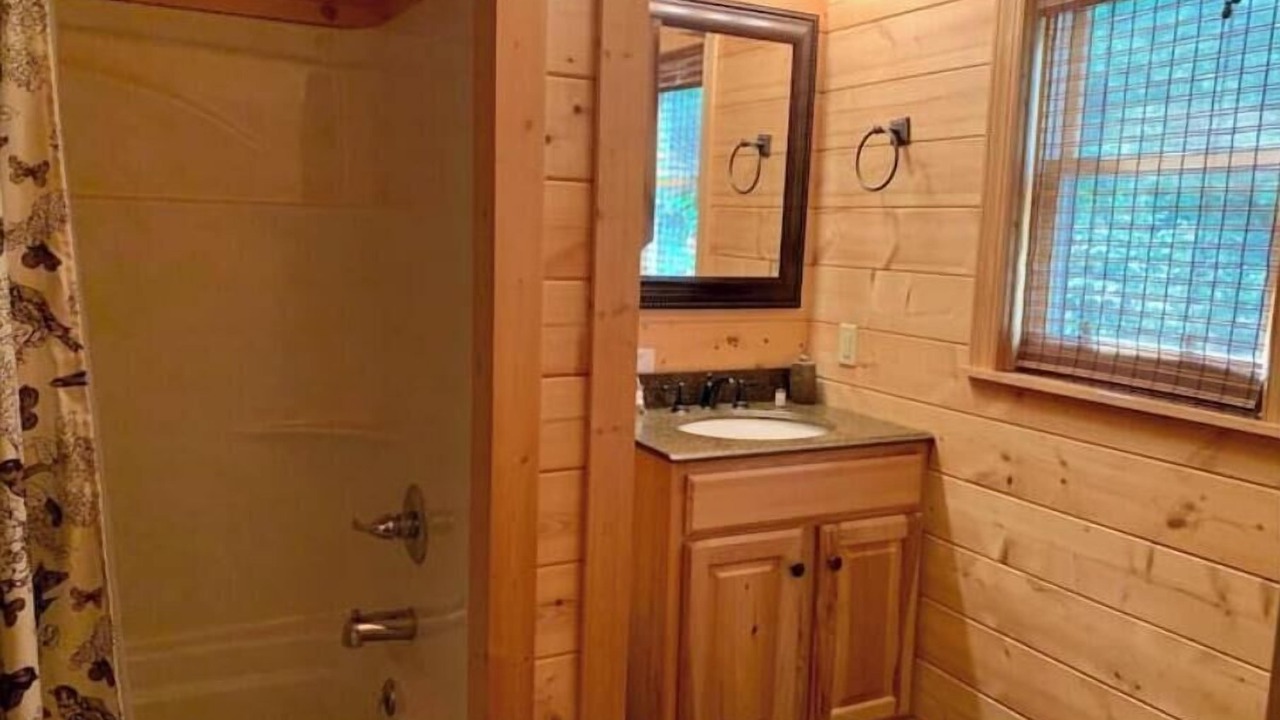 Photo of Bathroom in Purlear