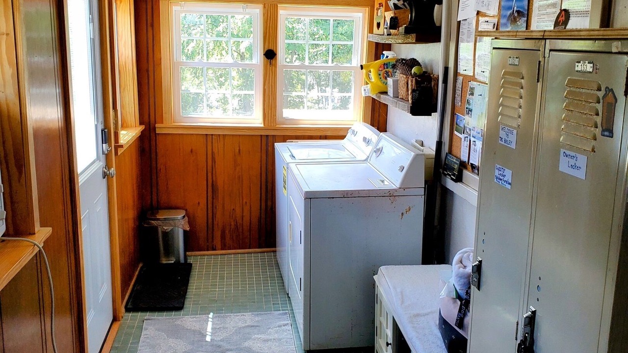 Photo of Bedroom in Hot Springs