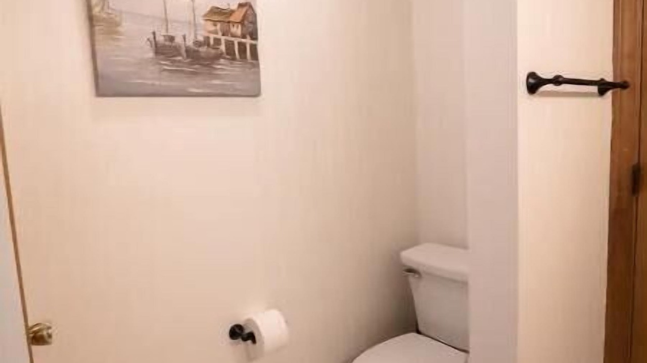 Photo of Bathroom in Sea Scape