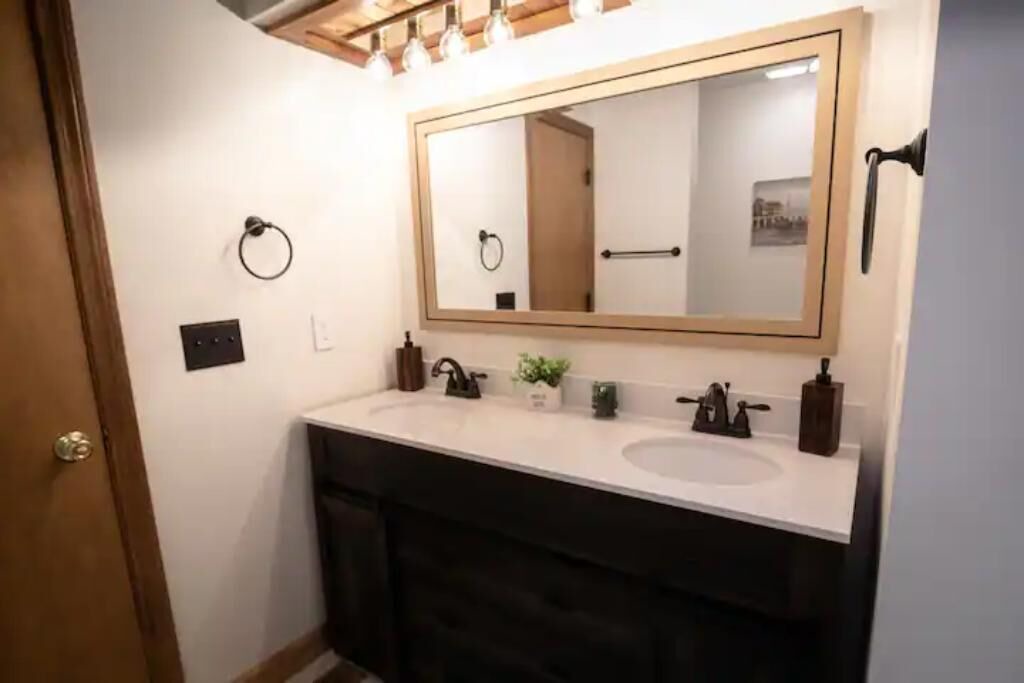 Photo of Bathroom in Sea Scape