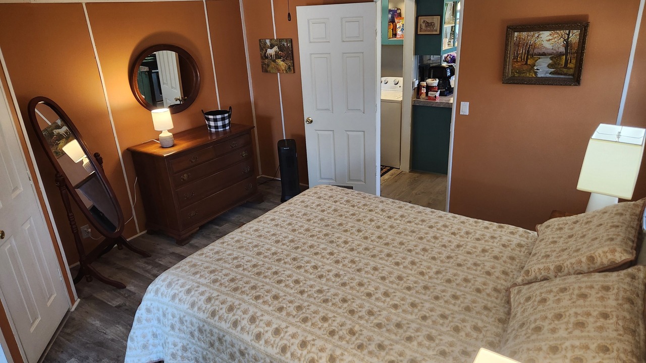 Photo of Bedroom in Tryon