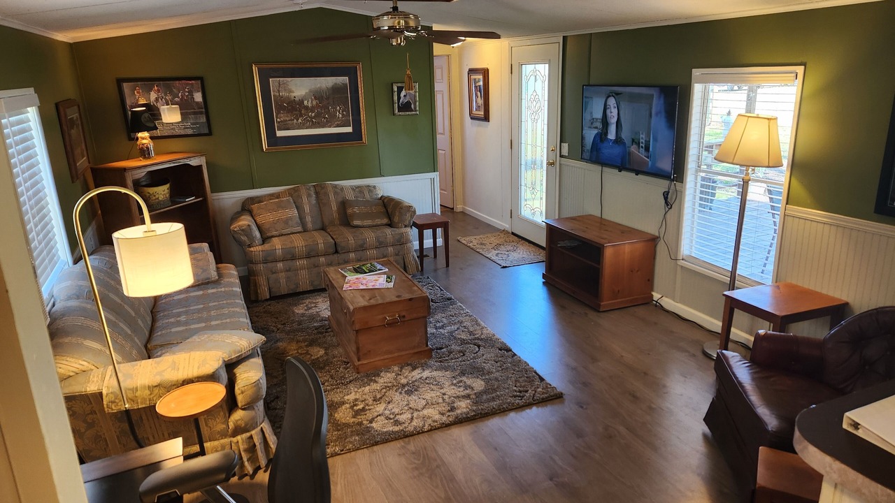 Photo of Livingroom in Tryon