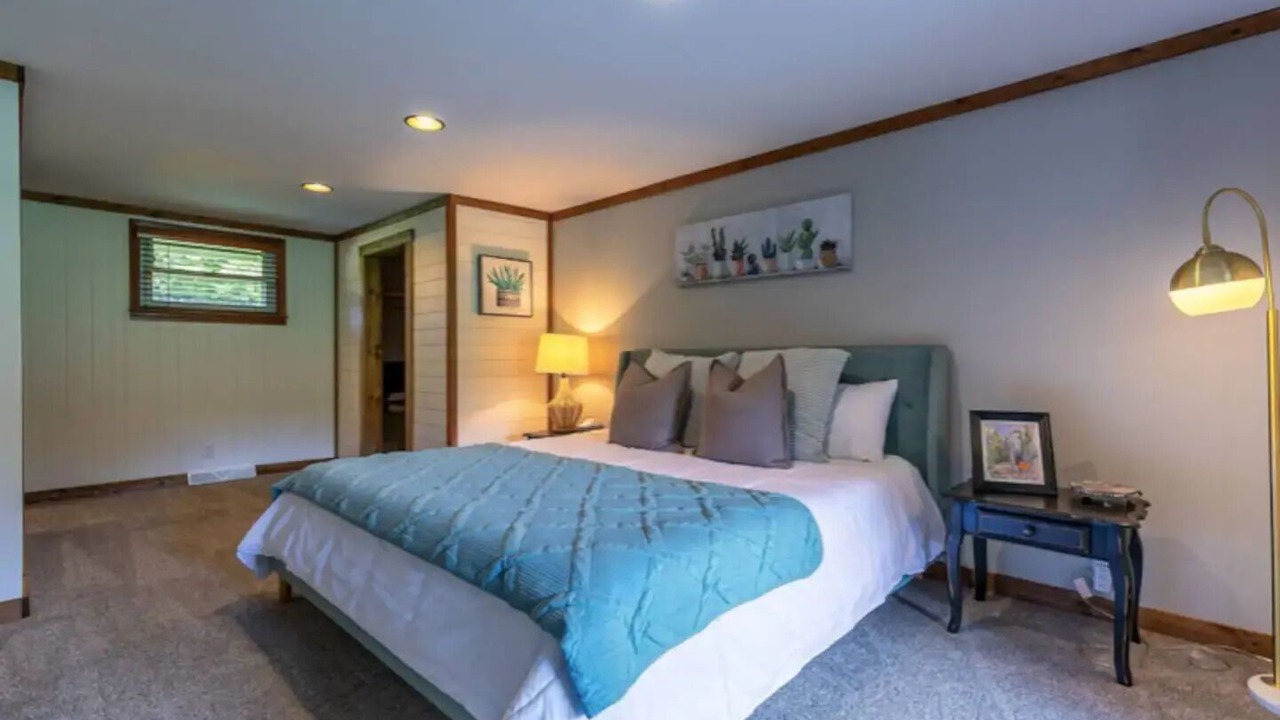 Photo of Bedroom in Newland