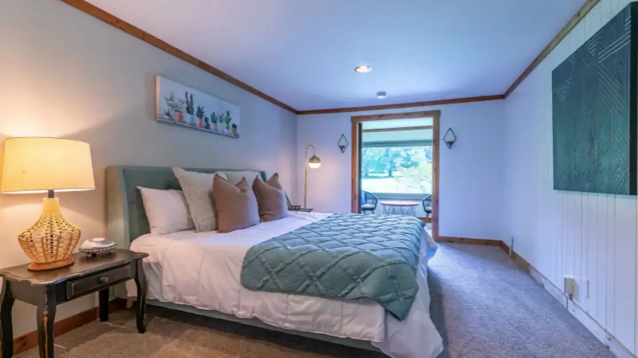 Photo of Bedroom in Newland
