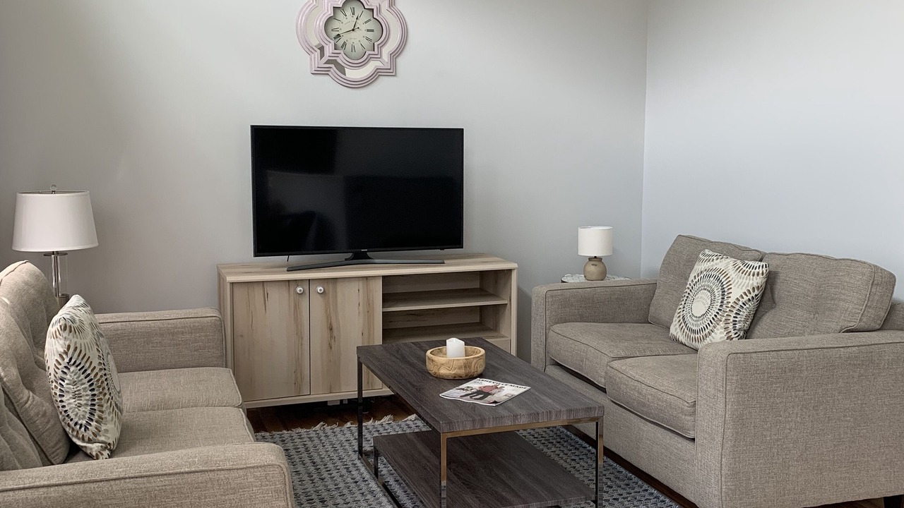 Photo of Livingroom in Old Fort