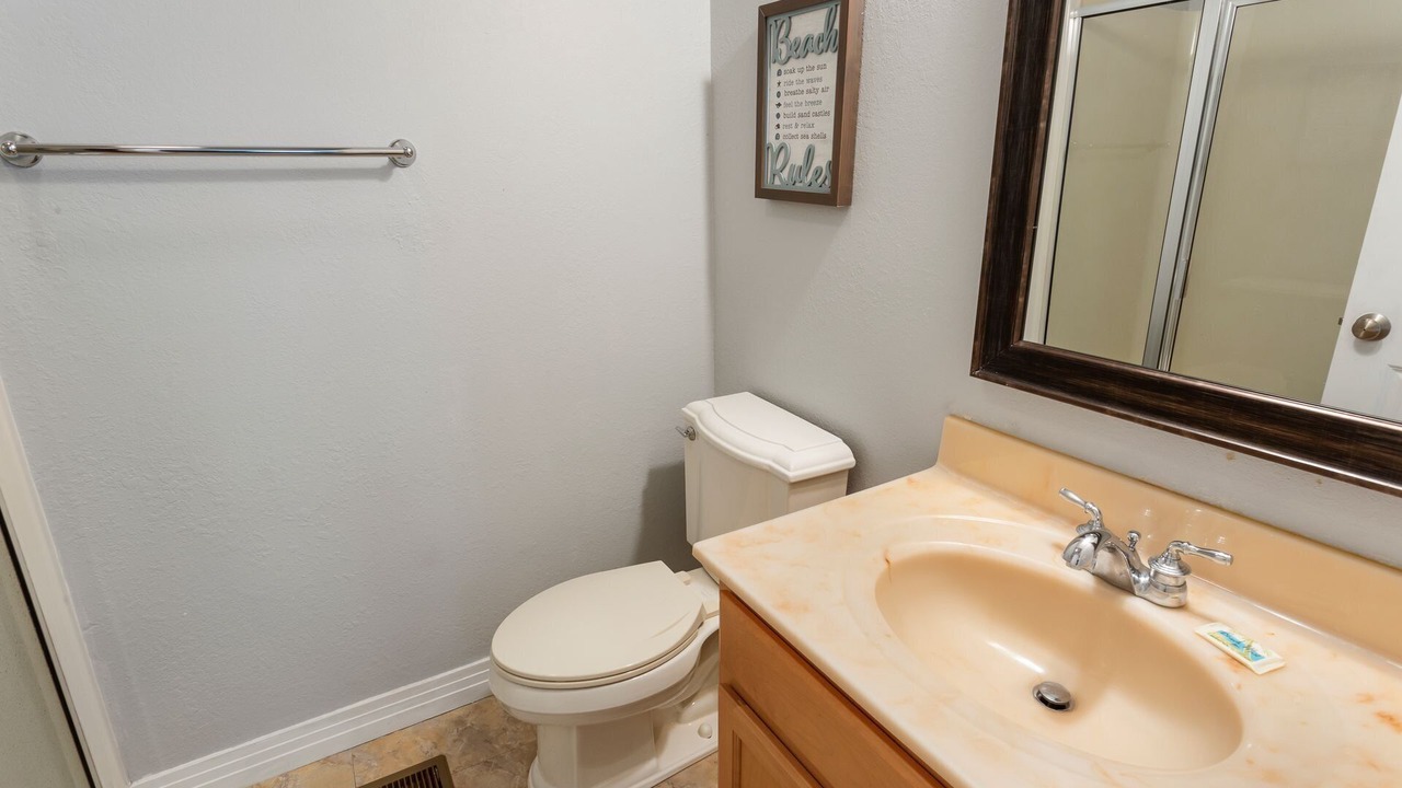 Photo of Bathroom in Bermuda Bay