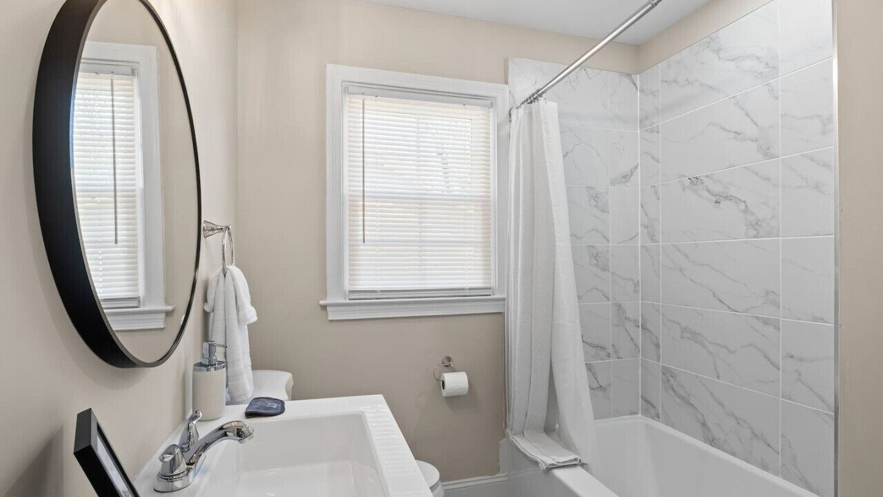 Photo of Bathroom in Dunn