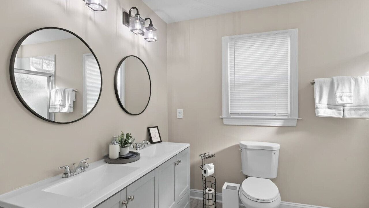 Photo of Bathroom in Dunn
