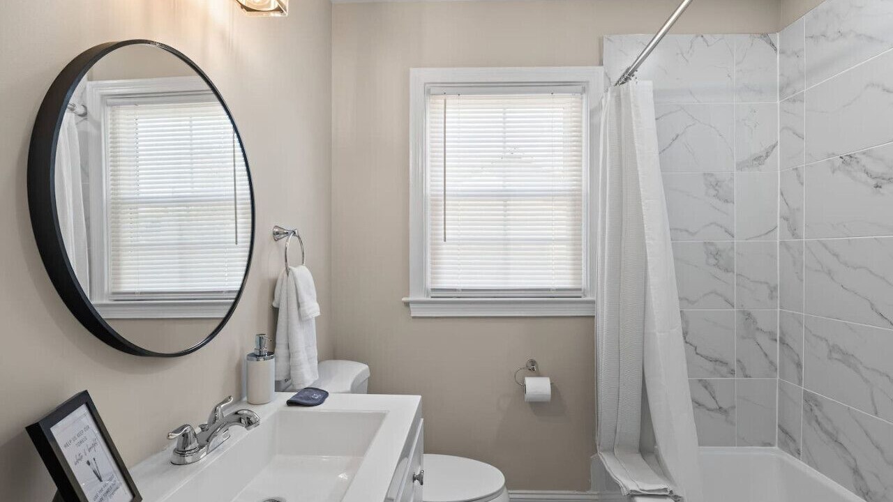 Photo of Bathroom in Dunn