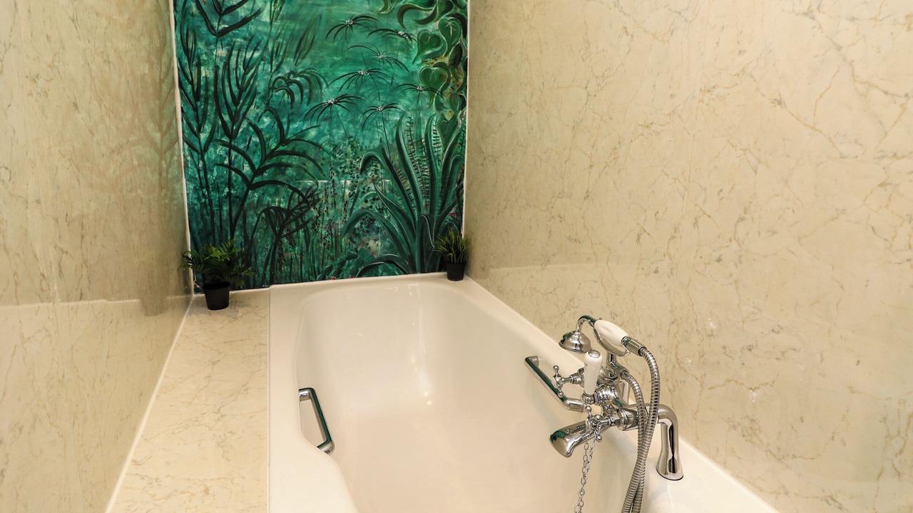 Photo of Bathroom in Bishops Waltham