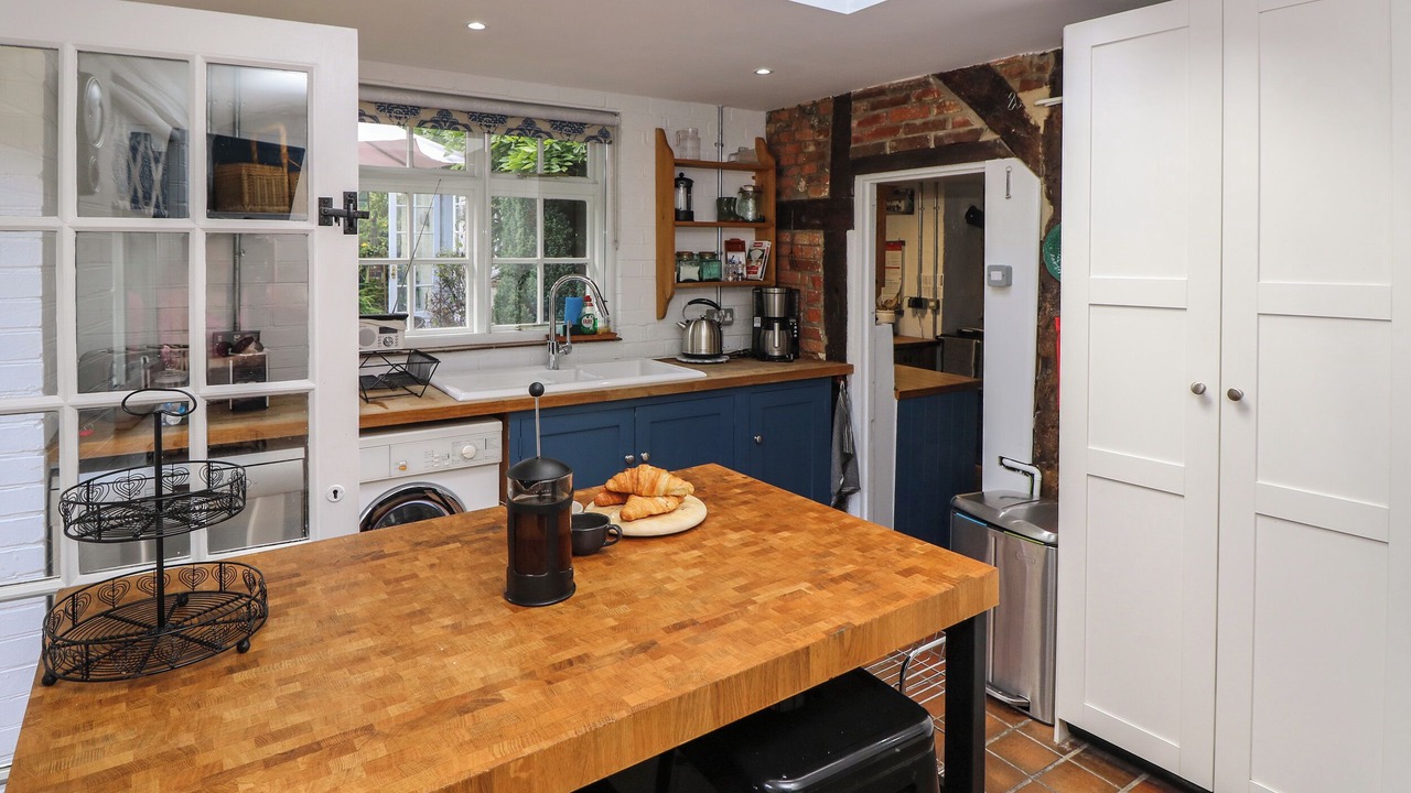 Photo of Kitchen in Bishops Waltham