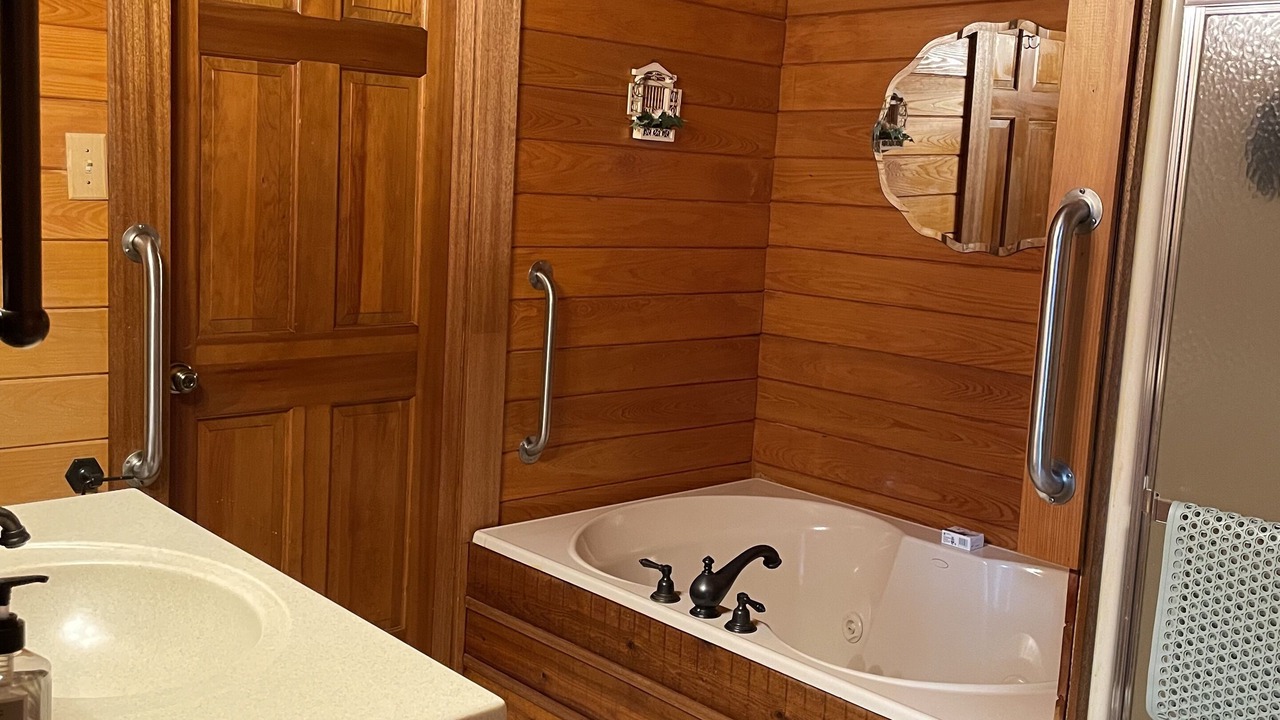 Photo of Bathroom in Deep Run