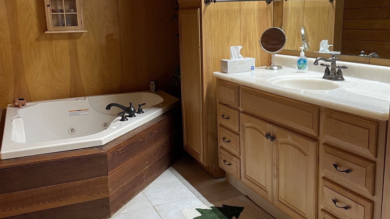 Photo of Bathroom in Deep Run