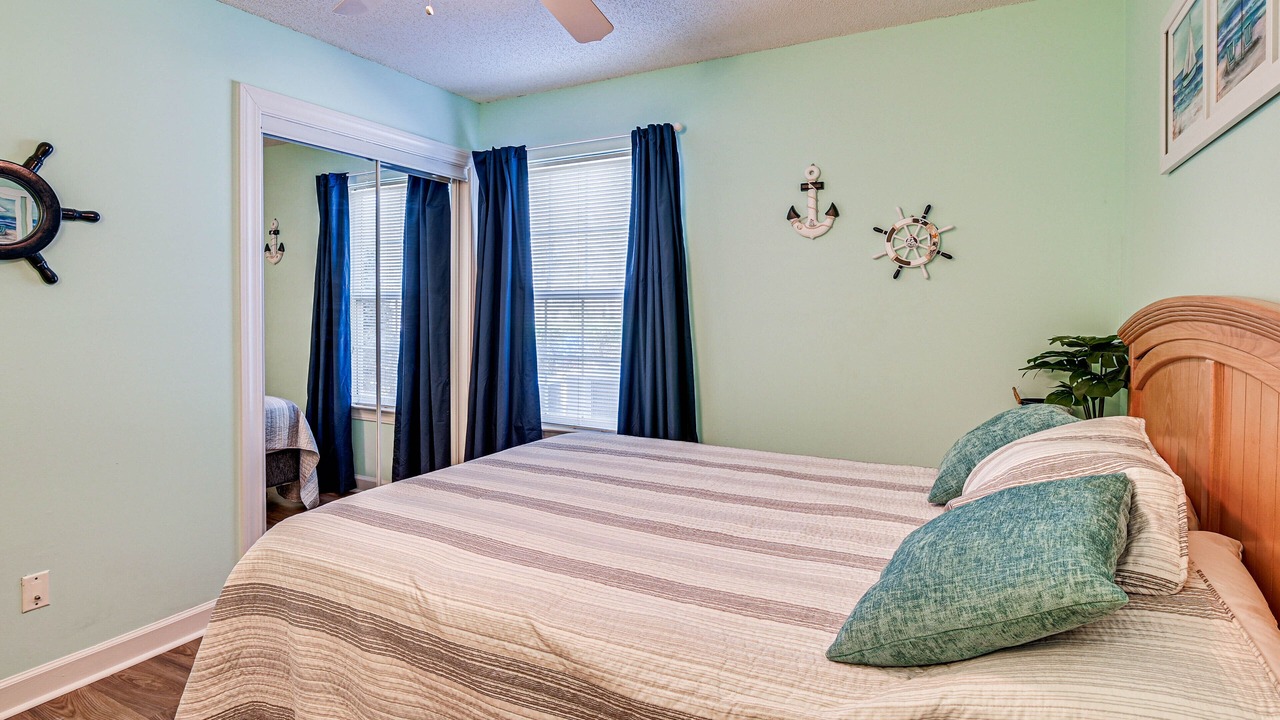 Photo of Bedroom in Murrells Inlet