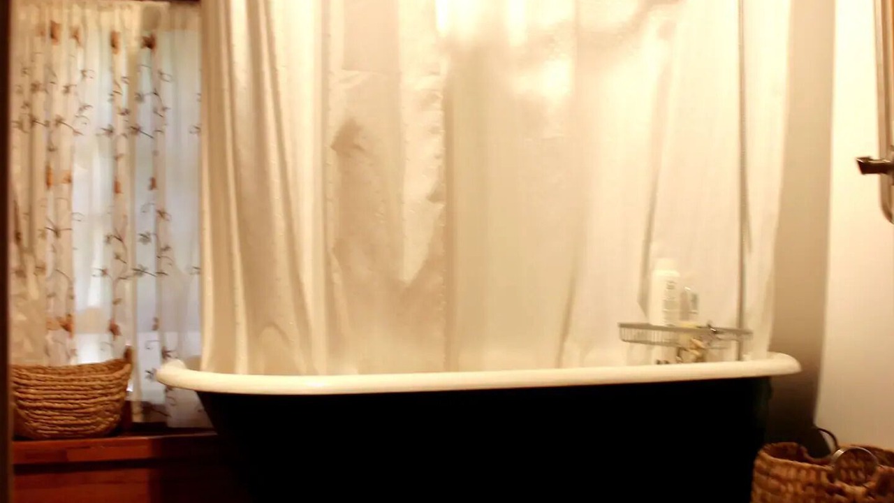 Photo of Bathroom in Nebo