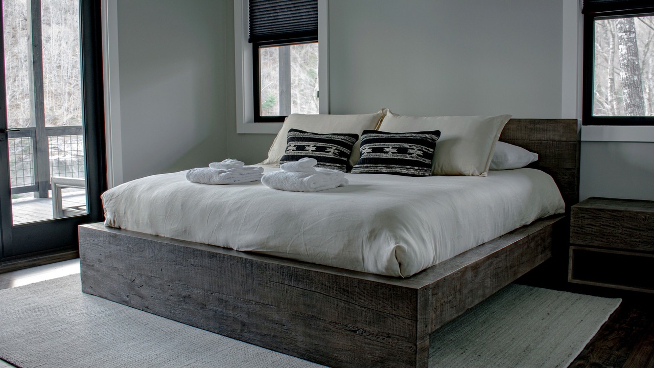 Photo of Bedroom in Tuckasegee