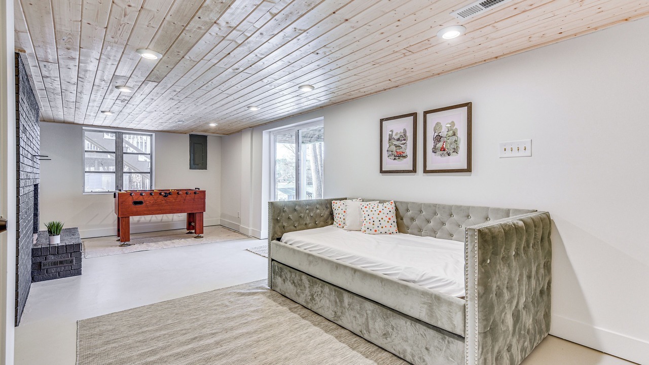 Photo of Bedroom in Troy