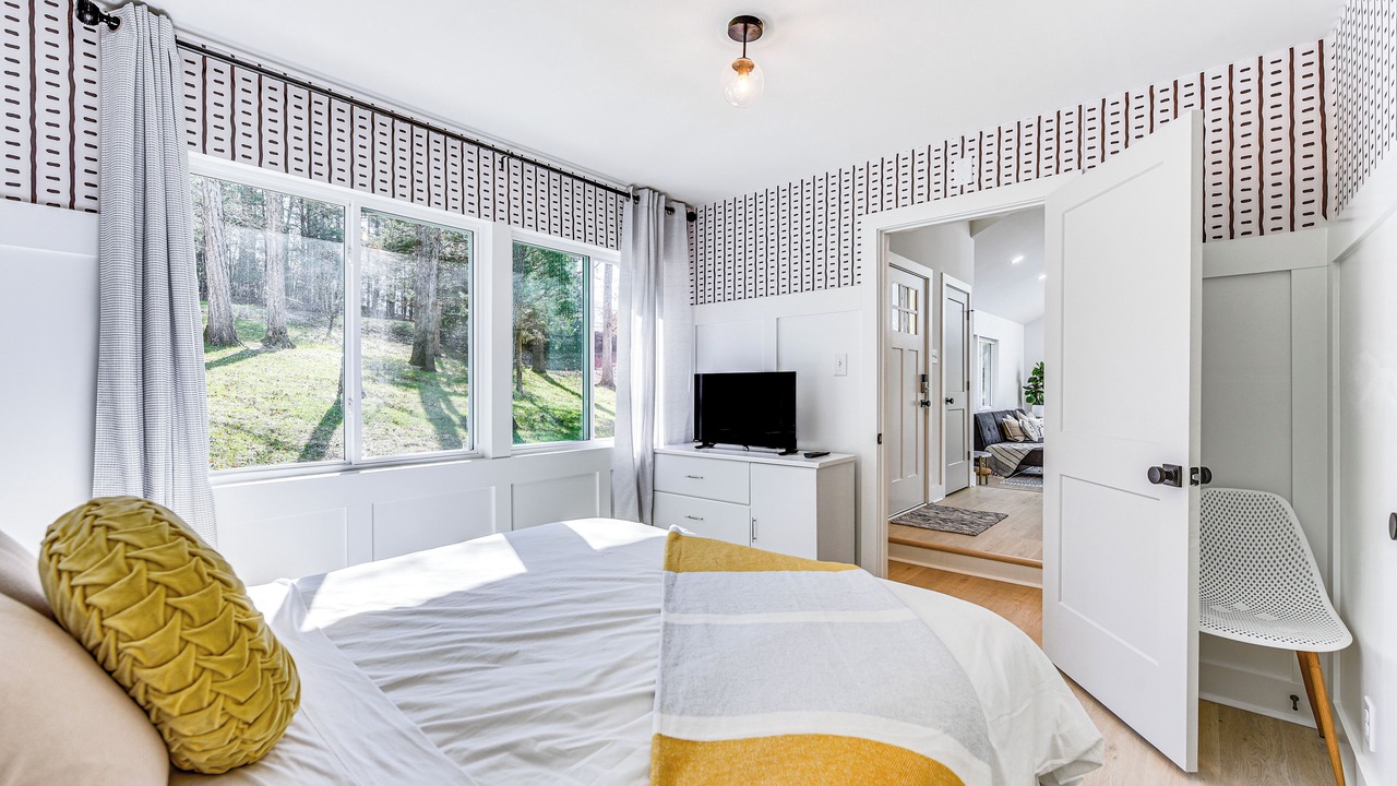 Photo of Bedroom in Troy