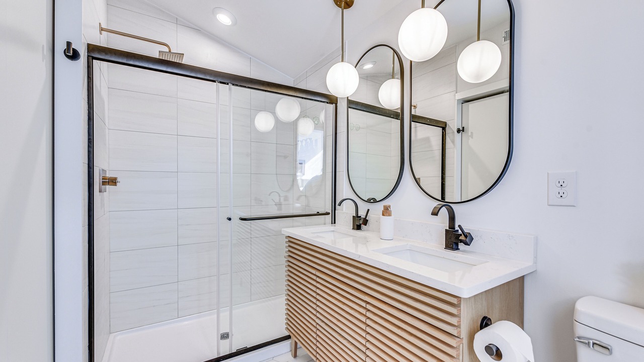 Photo of Bathroom in Troy
