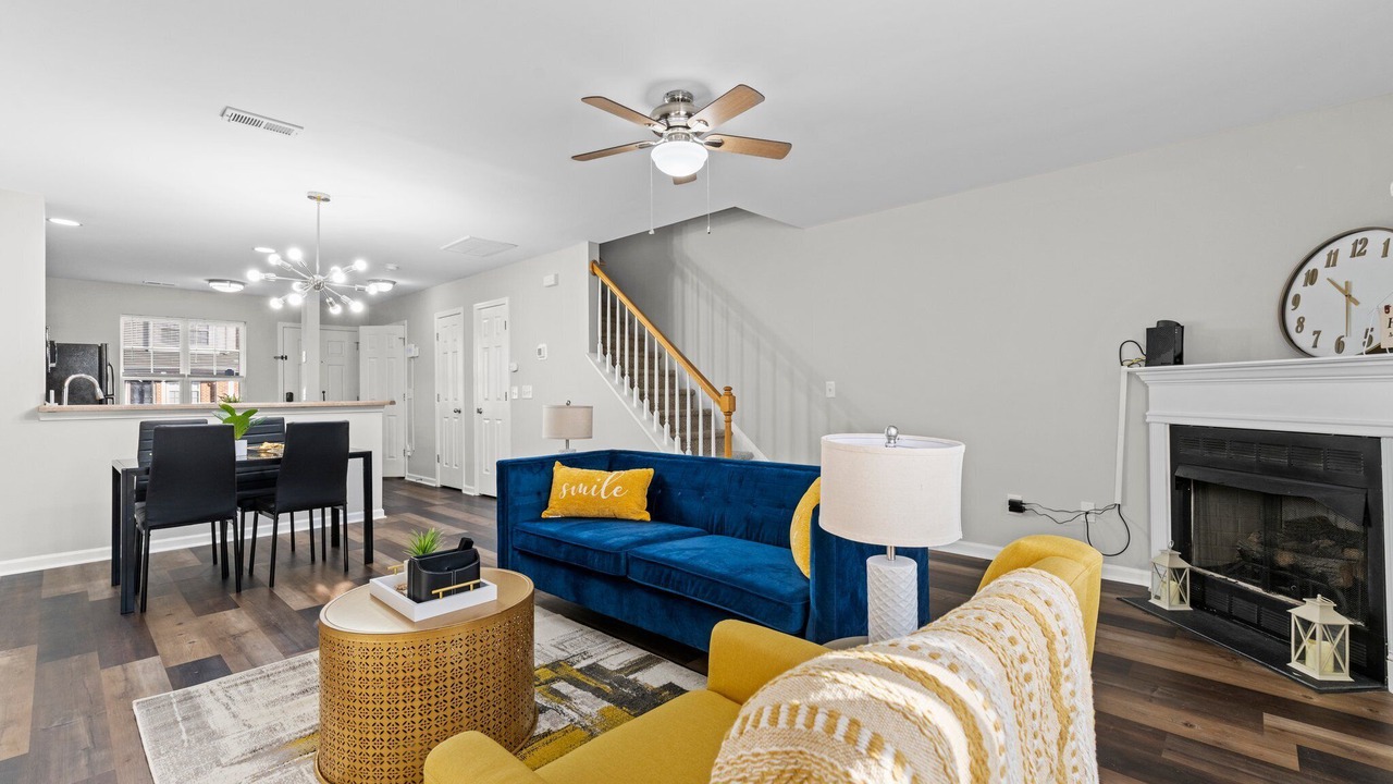 Photo of Livingroom in Northeast Raleigh