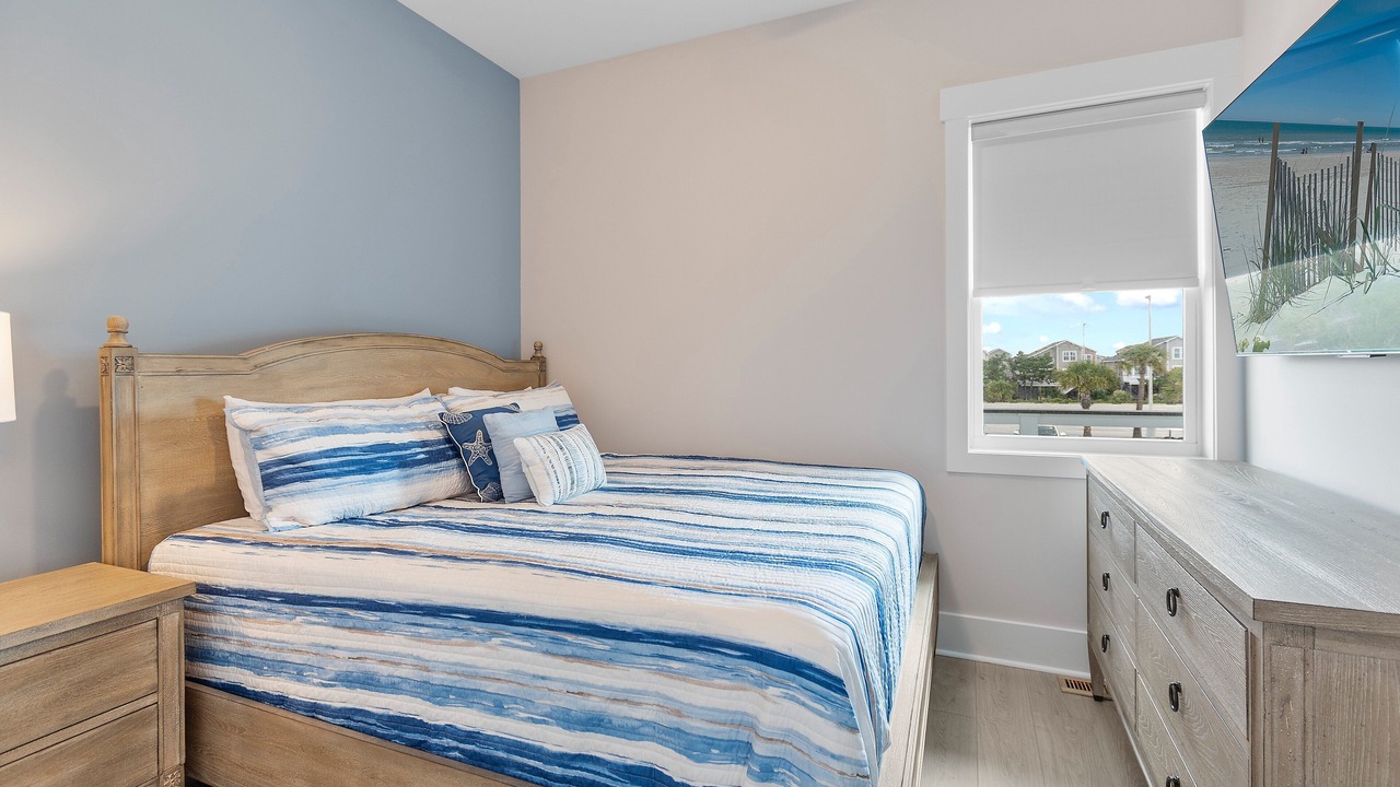 Photo of Bedroom in Ocean Isle Beach