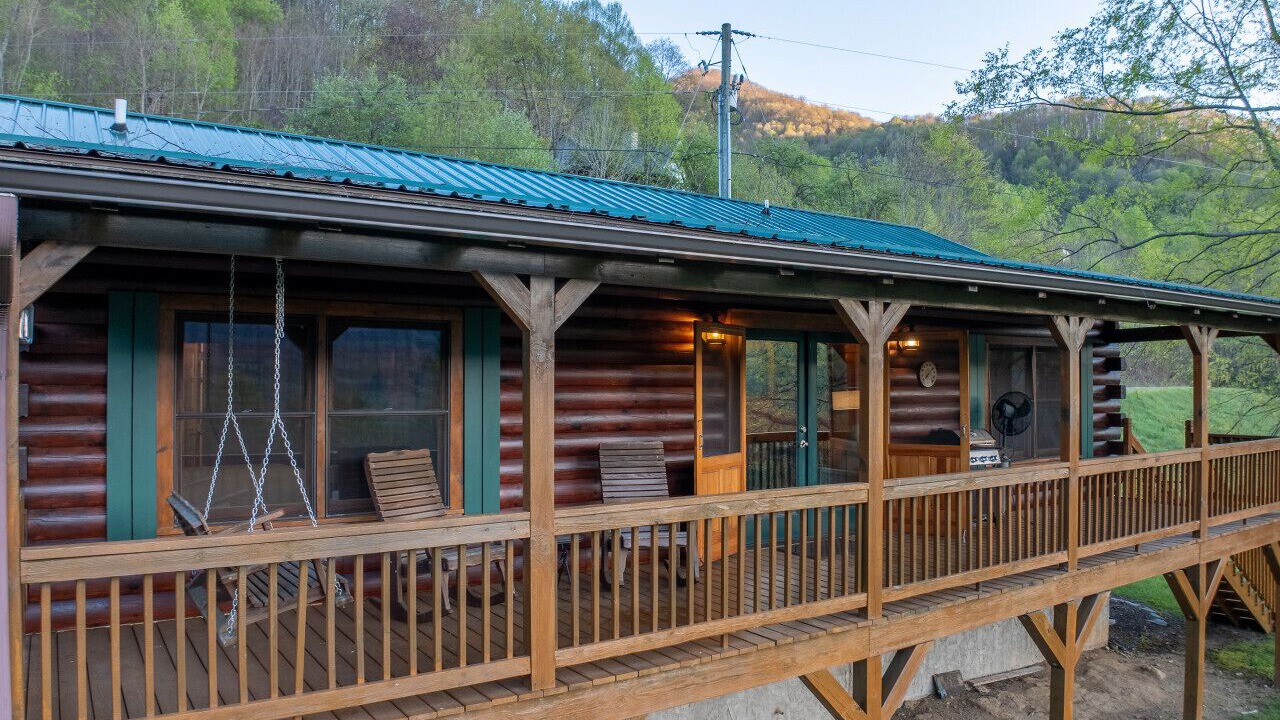 Photo of Patio Balcony in Waynesville