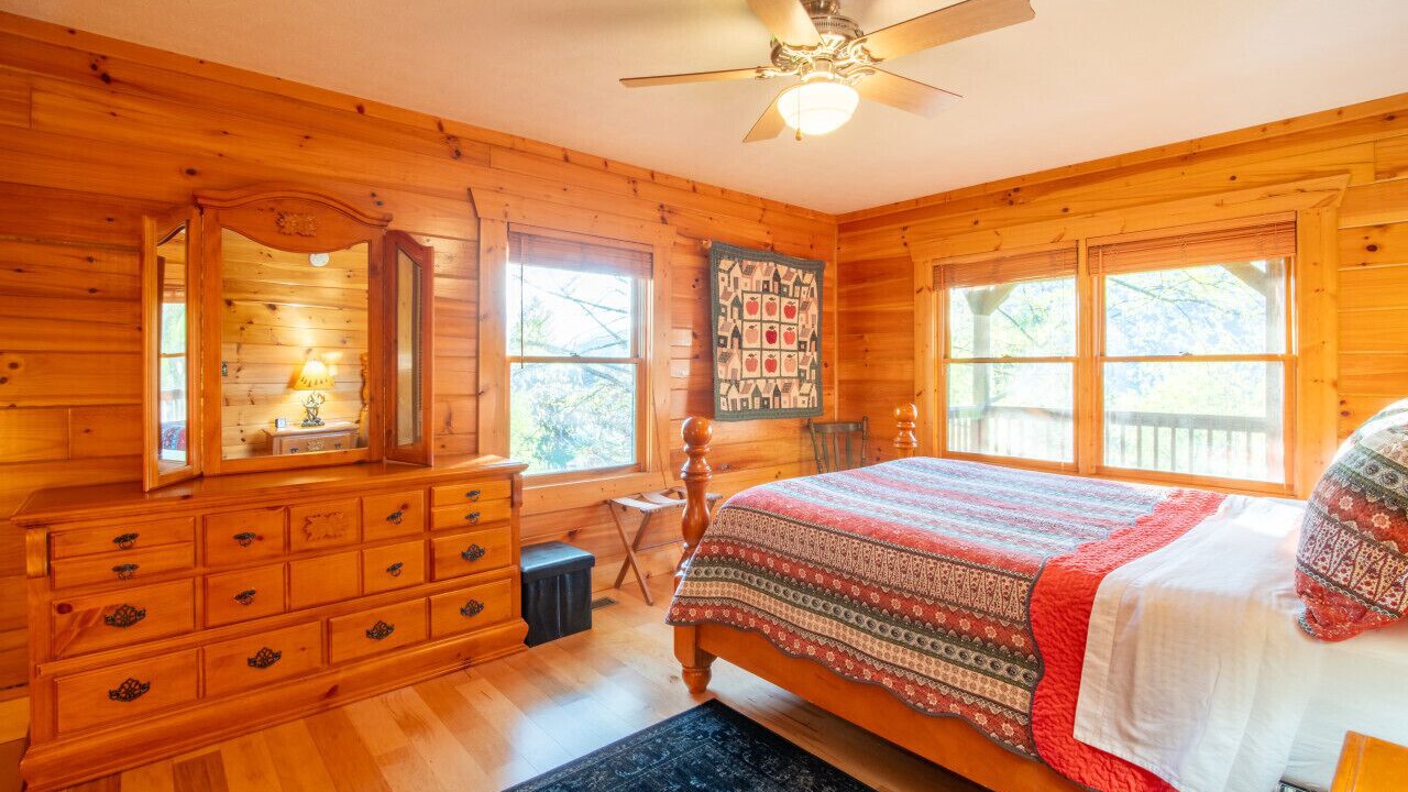 Photo of Bedroom in Waynesville