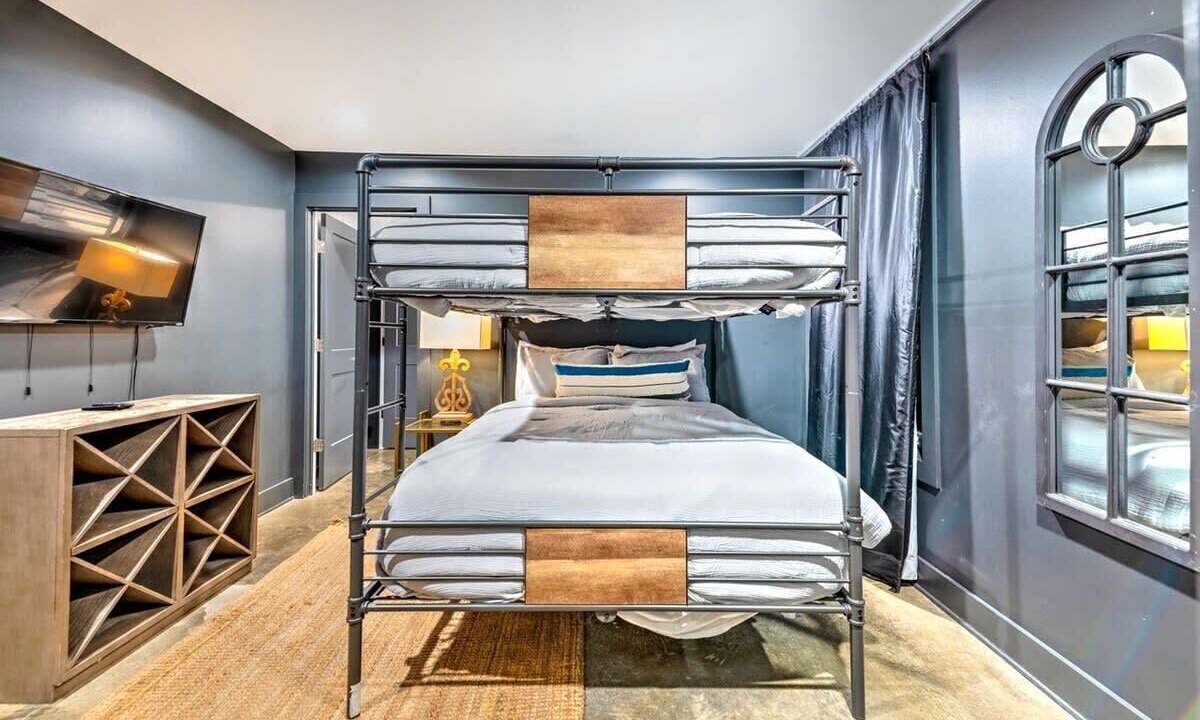 Photo of Bedroom in Berry Hill