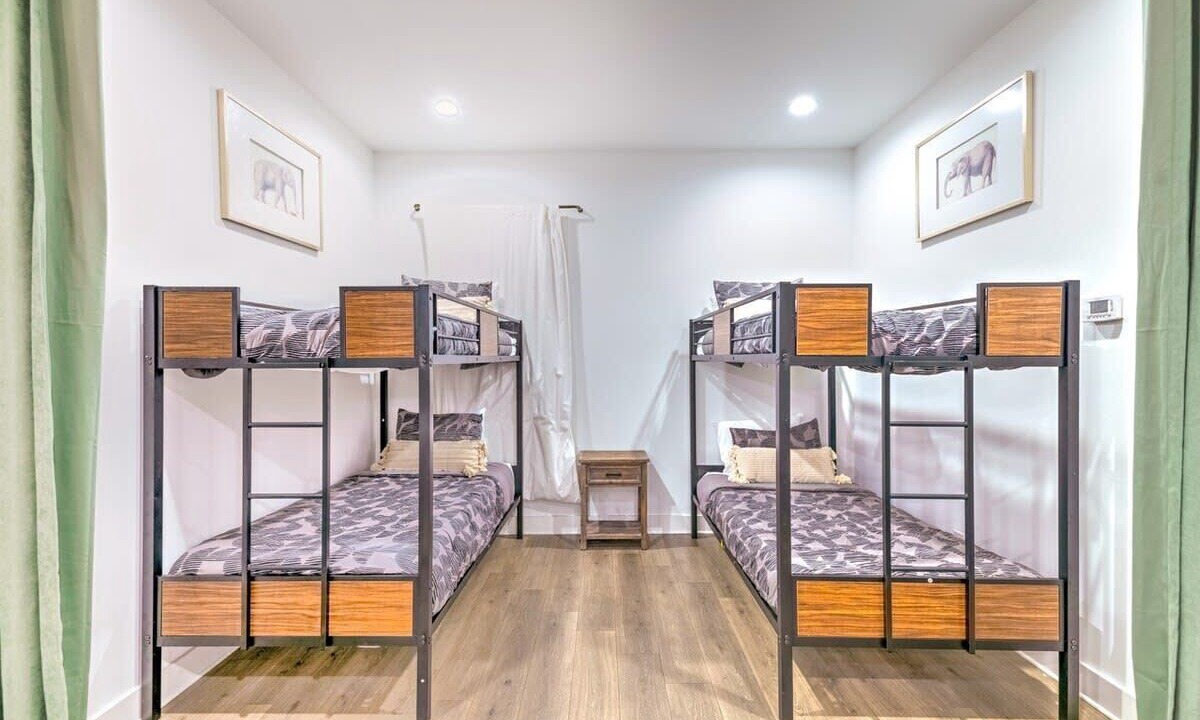 Photo of Bedroom in Berry Hill