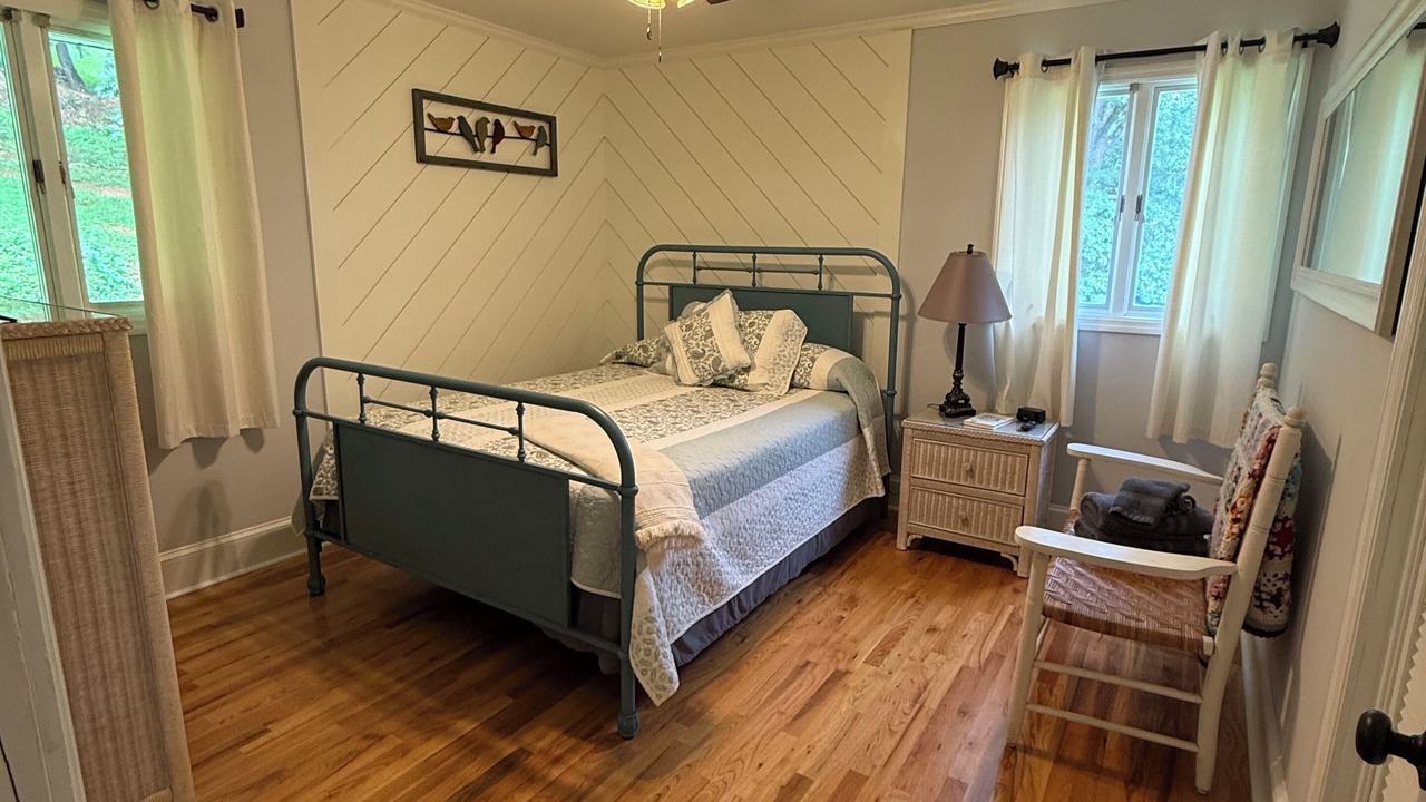Photo of Bedroom in Warrensville