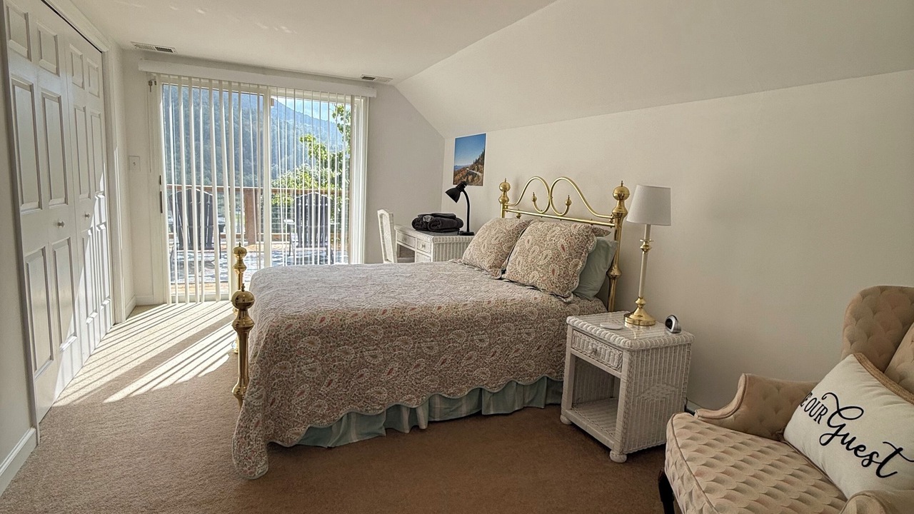 Photo of Bedroom in Warrensville