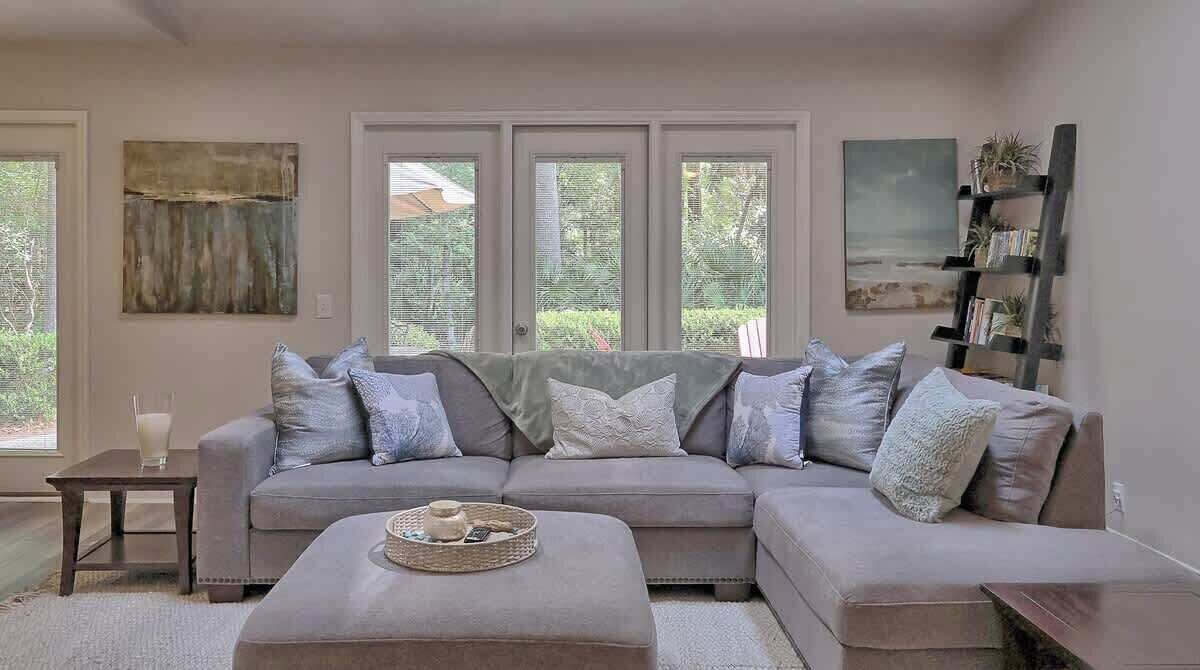 Photo of Livingroom in Lawton Woods