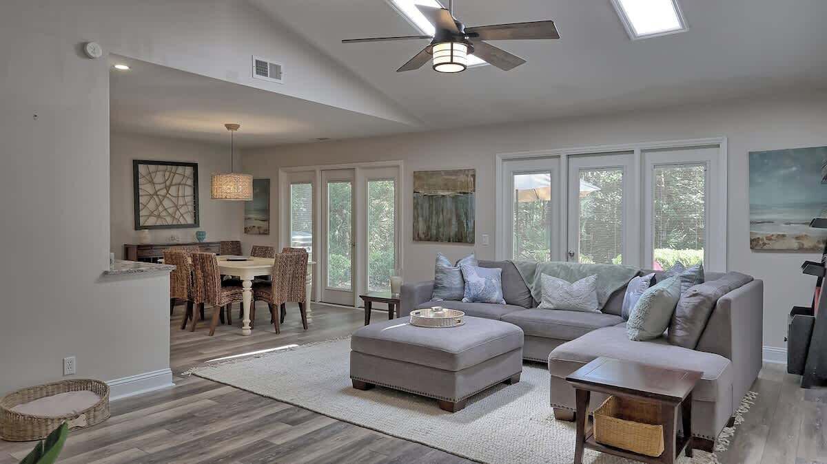 Photo of Livingroom in Lawton Woods