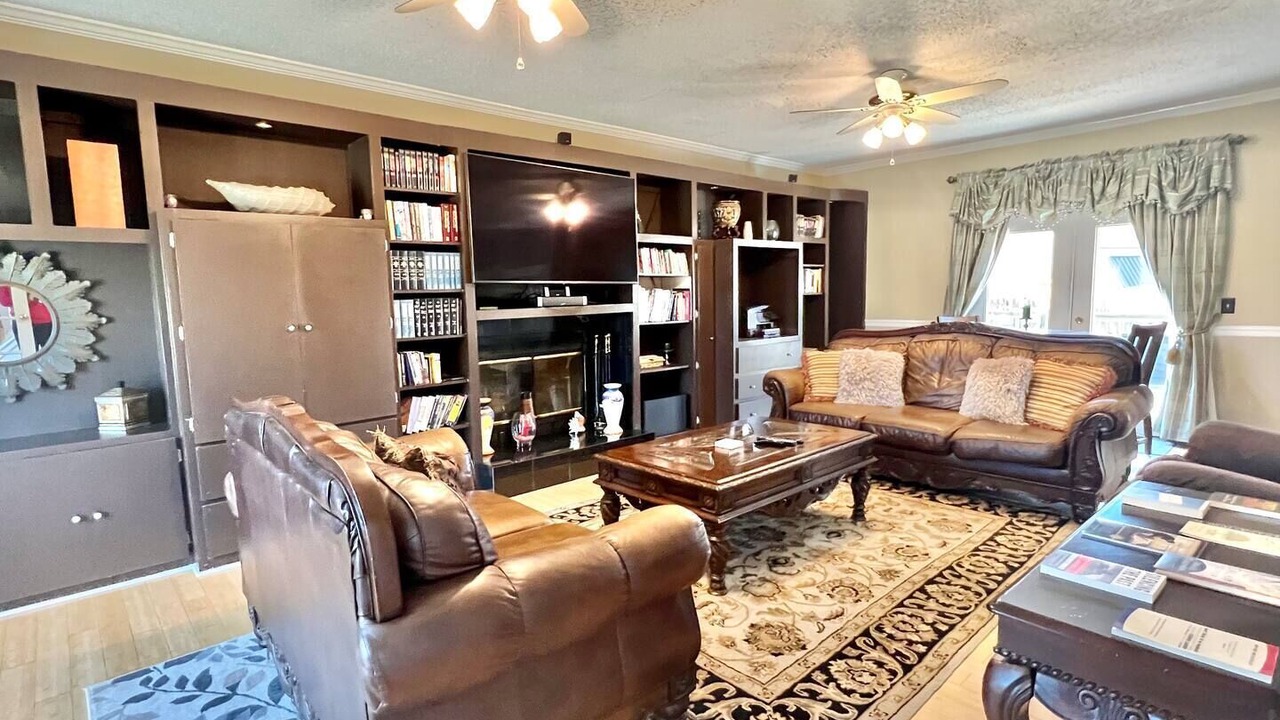 Photo of Livingroom in Greensboro