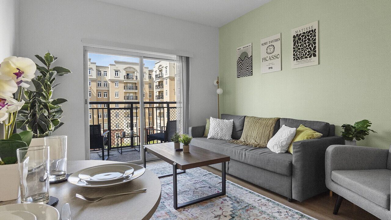 Photo of Livingroom in Charlotte Center City