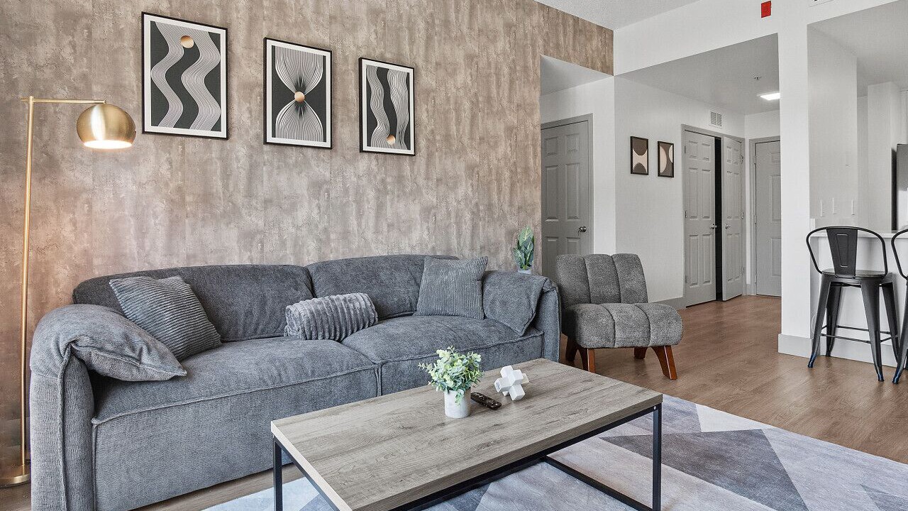 Photo of Livingroom in Charlotte Center City