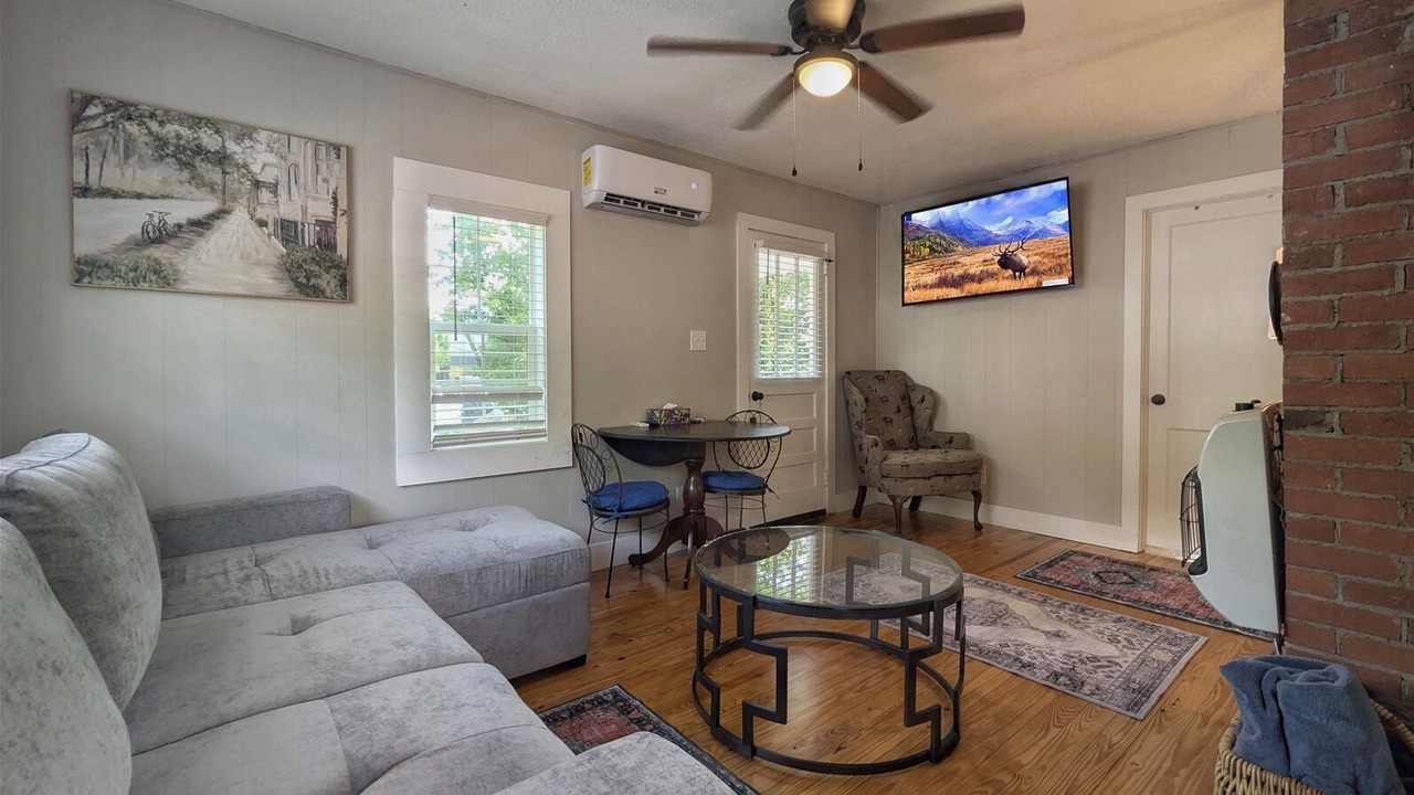 Photo of Livingroom in Lake Junaluska