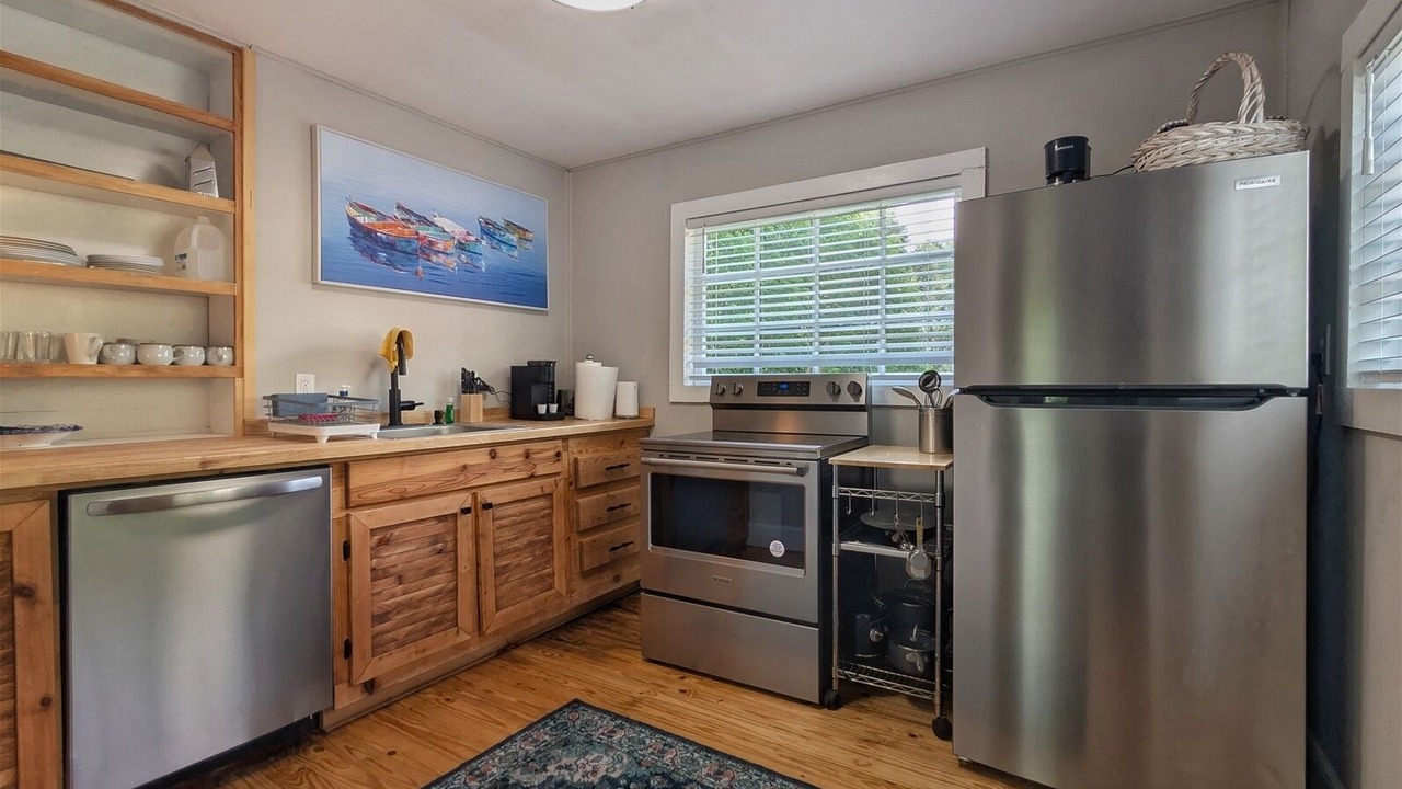 Photo of Kitchen in Lake Junaluska