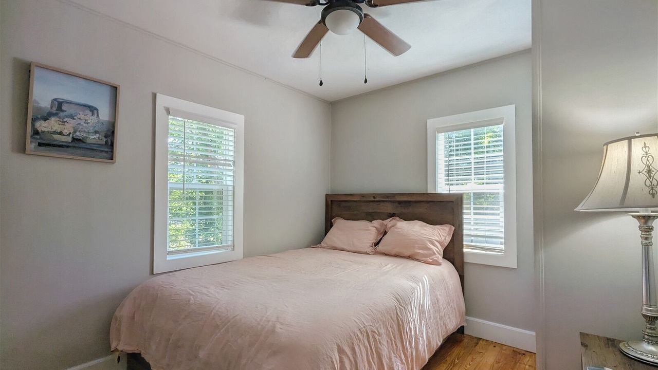 Photo of Bedroom in Lake Junaluska