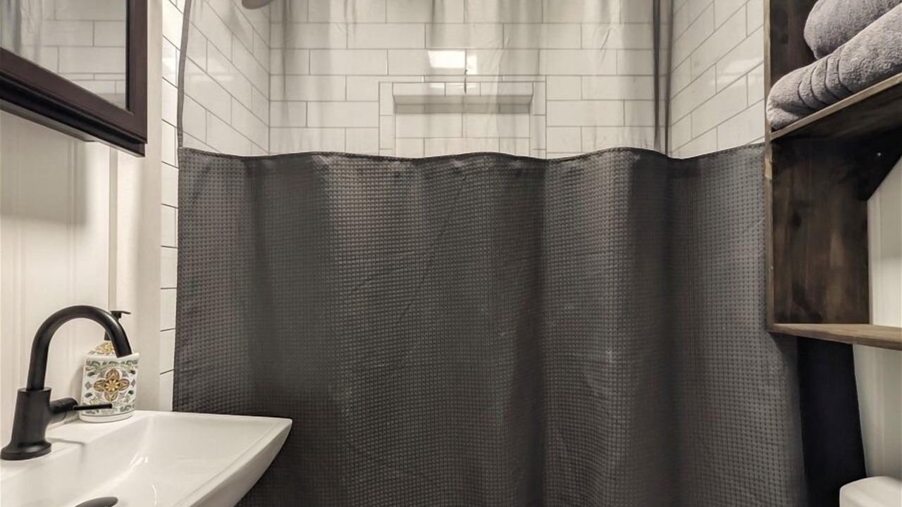 Photo of Bathroom in Lake Junaluska