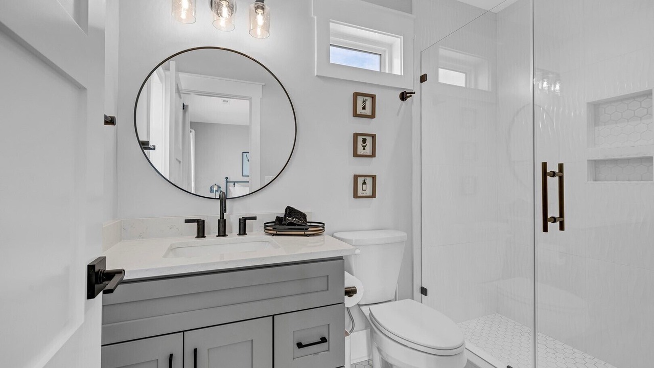 Photo of Bathroom in Topsail Beach