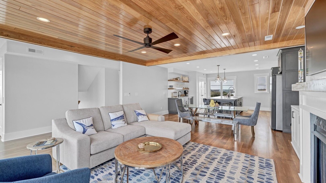 Photo of Livingroom in Topsail Beach