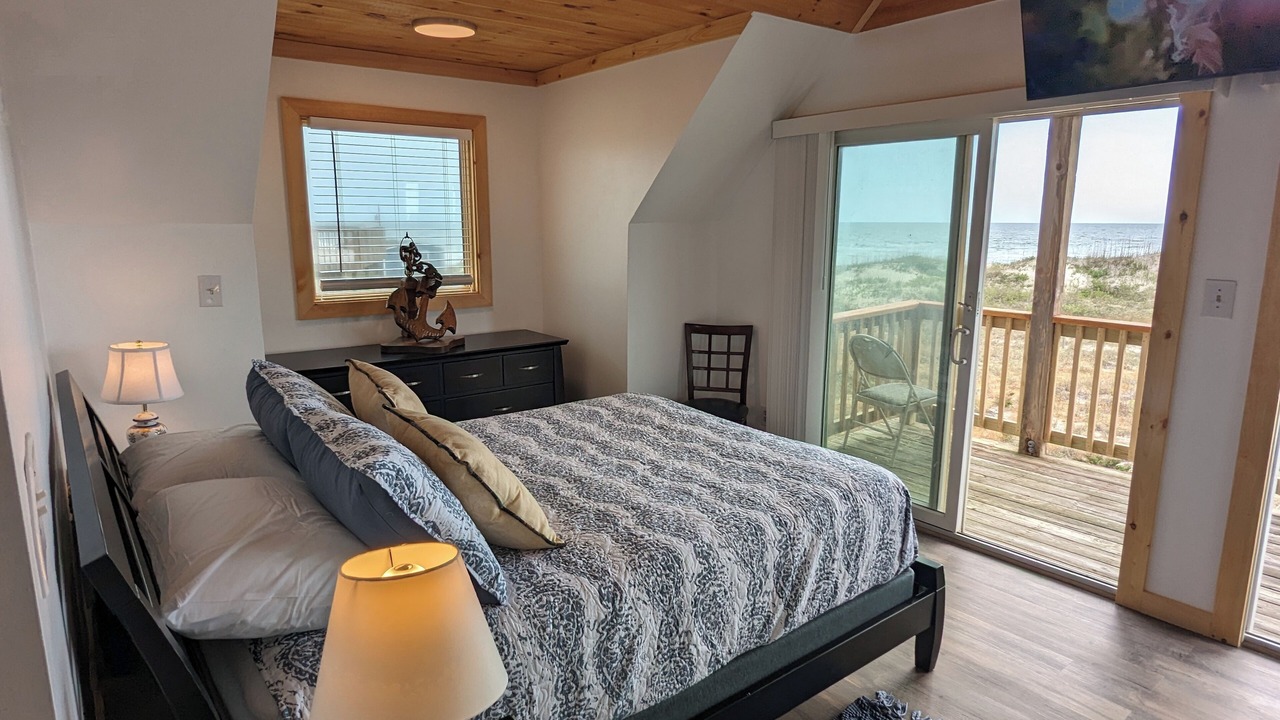 Photo of Bedroom in Rodanthe