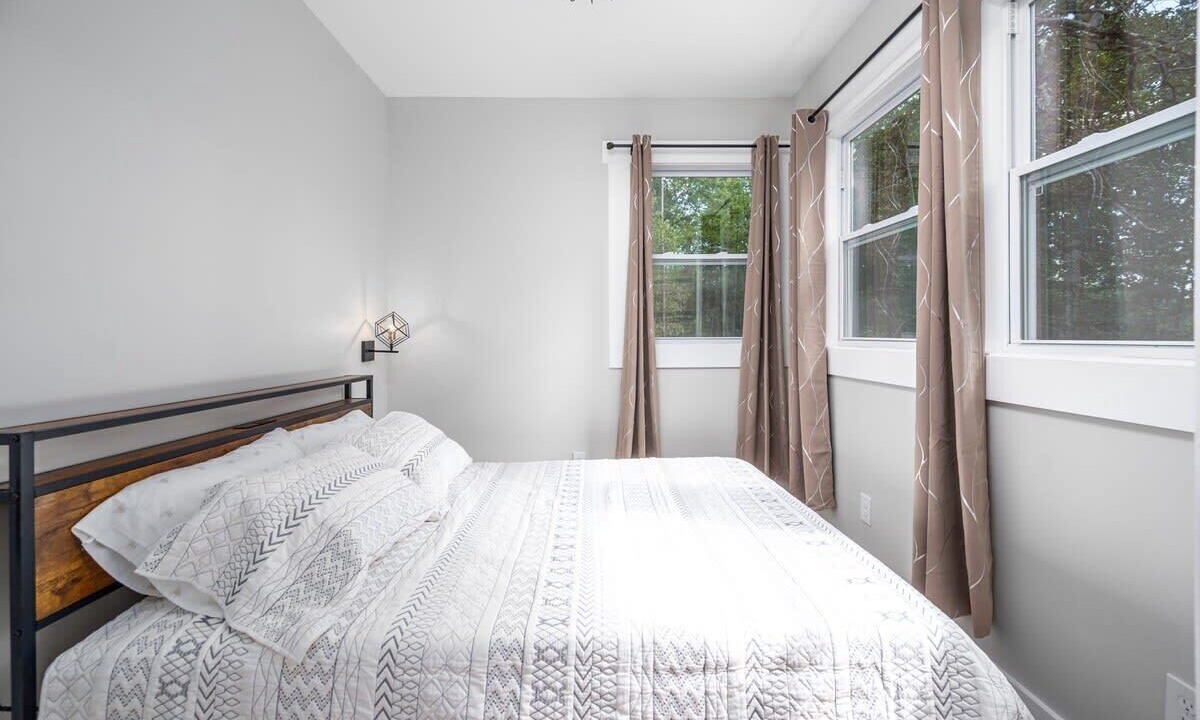 Photo of Bedroom in Bynum