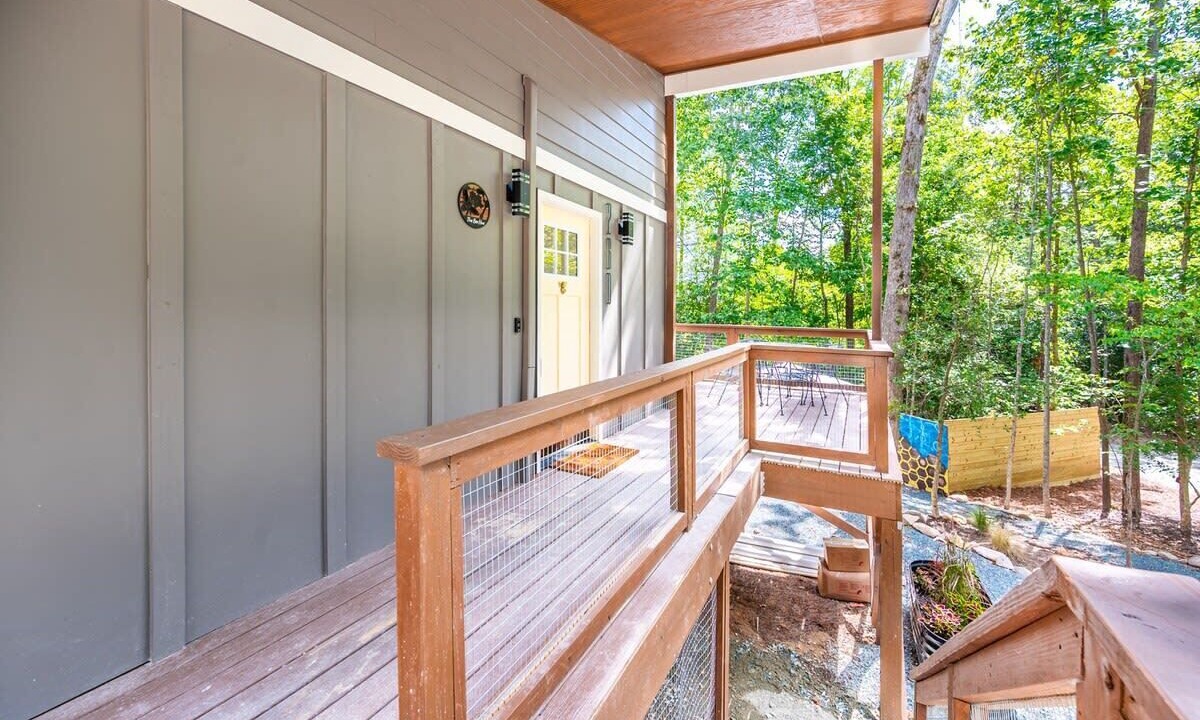 Photo of Patio Balcony in Bynum