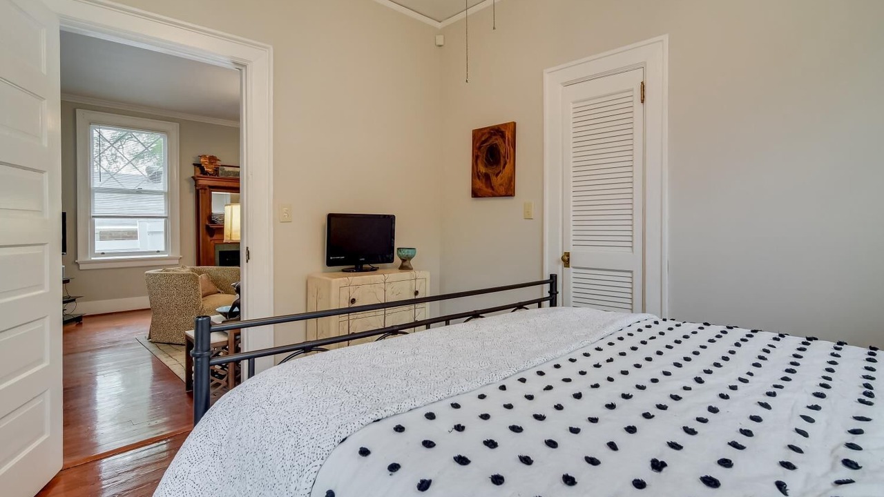 Photo of Bedroom in Summerville