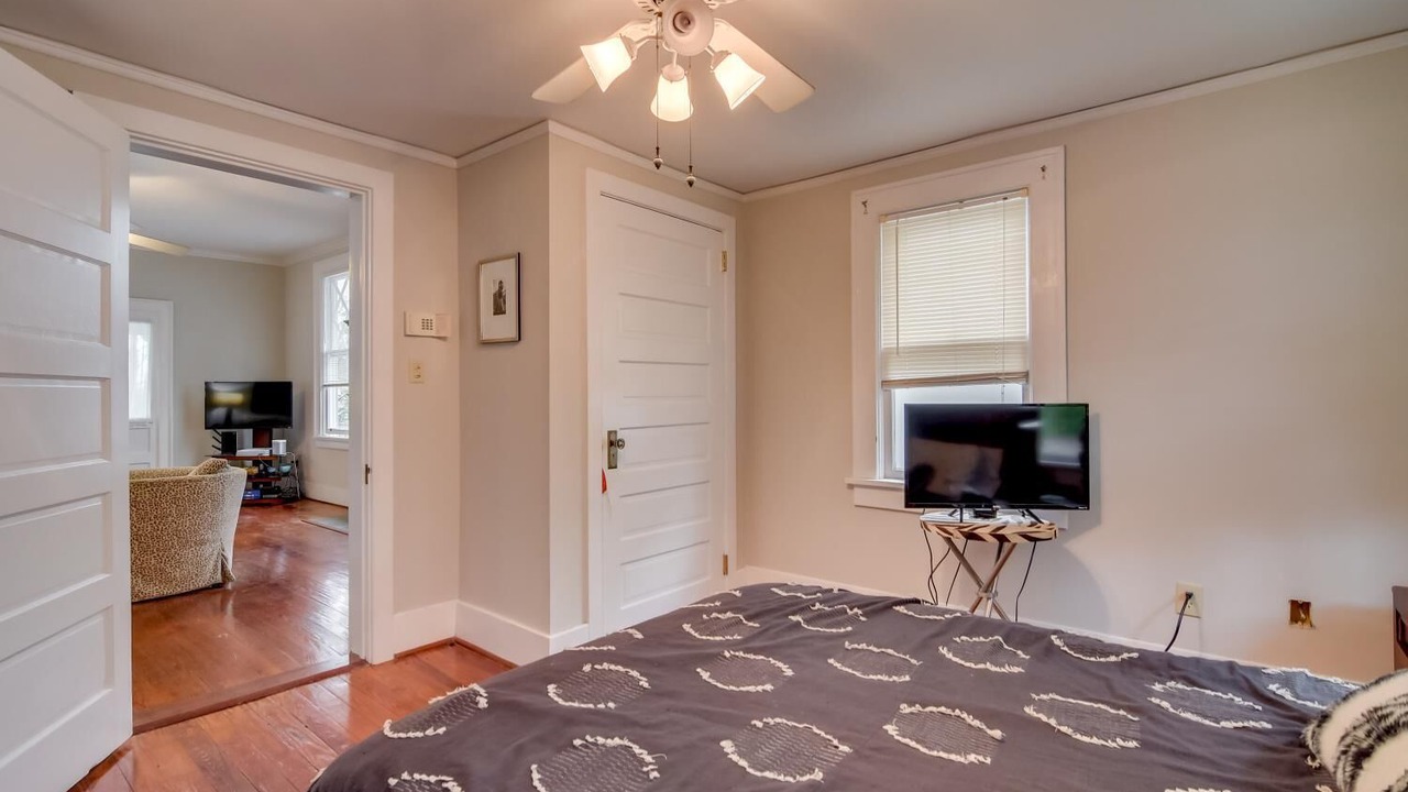 Photo of Bedroom in Summerville