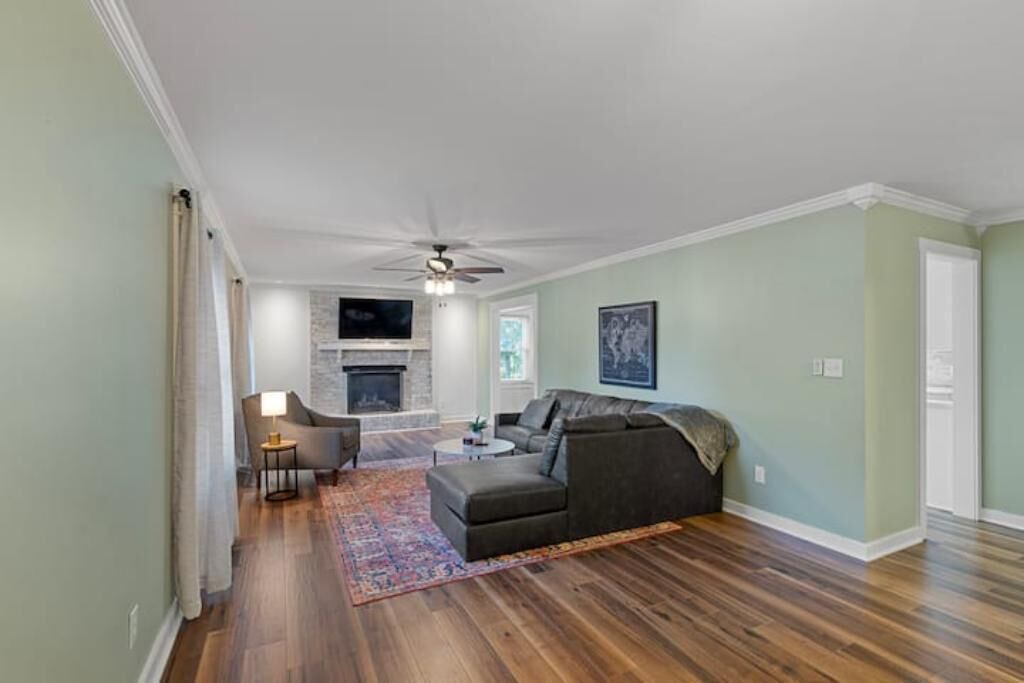 Photo of Livingroom in Huntersville