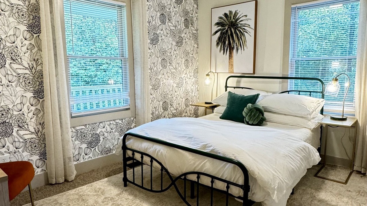Photo of Bedroom in Summerville