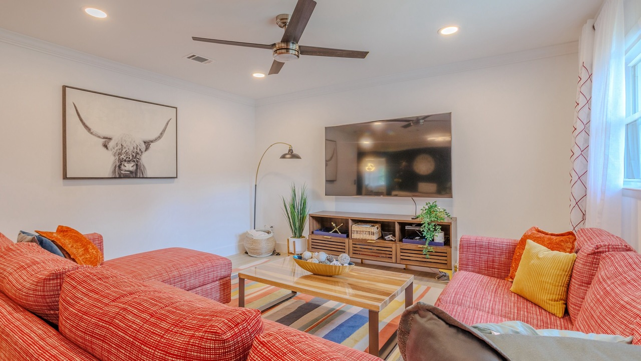 Photo of Livingroom in Ogden
